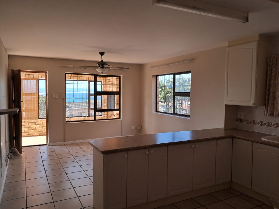 2 Bedroom Property for Sale in Wavecrest Eastern Cape